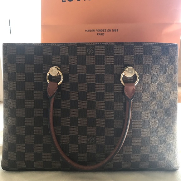 LOUIS VUITTON N40135 Riverside Handbag - Picture 2 of 8